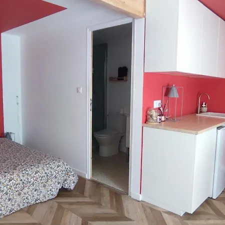 Charmants Proches Port & Apartment *